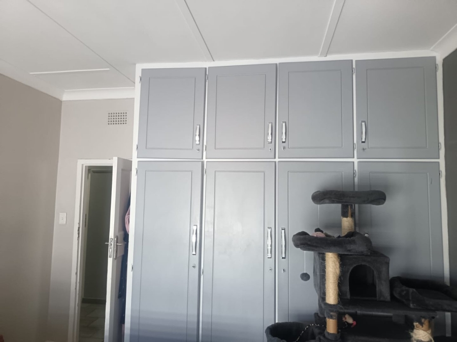 4 Bedroom Property for Sale in Herlear Northern Cape